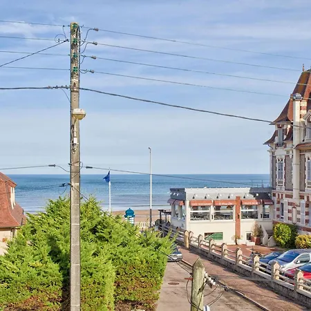 Апартаменты Superbe Renove A Cabourg, Face A La Pour 2 - Fr-1-788-33
