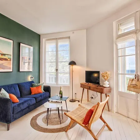Апартаменты Superbe Renove A Cabourg, Face A La Pour 2 - Fr-1-788-33 *