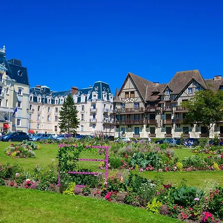 Superbe Rénové à Cabourg, Face à La Pour 2 - Fr-1-788-33 Appartement Cabourg