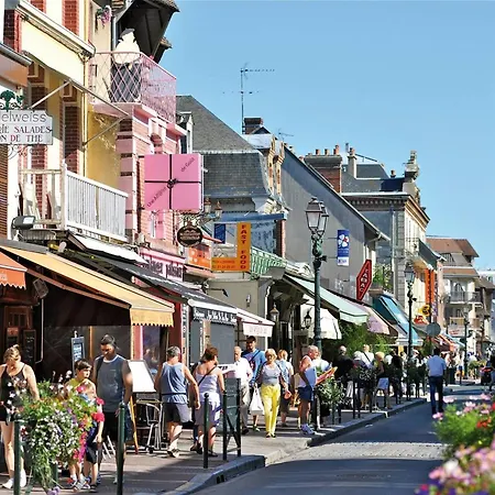 Superbe Renove A Cabourg, Face A La Pour 2 - Fr-1-788-33