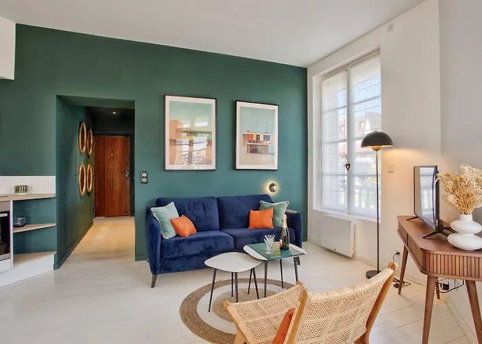 Апартаменты Superbe Renove A Cabourg, Face A La Pour 2 - Fr-1-788-33 *